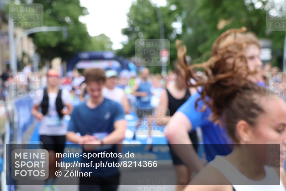 29.06.2025 - hella hamburg halbmarathon Zöllner http://msf.ph/oto/8214366 29.06.2025 10:50:53 Ziel 1466, 3654, 3947, 4839, 5018, 5115, 7052, 8205, 8657, 10750, 15395, 15426, 15643, 15720, 17129, 17908, 18182, 18370 meine-sportfotos.de