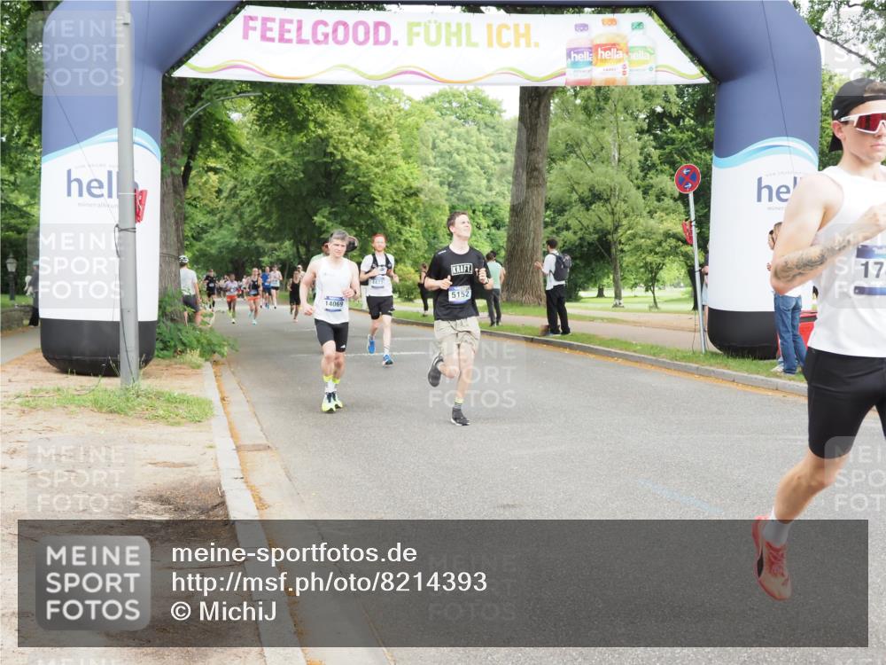 29.06.2025 - hella hamburg halbmarathon MichiJ http://msf.ph/oto/8214393 29.06.2025 10:23:31 Zwischen KM18-KM19 3005, 5152, 5269, 11230, 16417, 17489, 17877 meine-sportfotos.de
