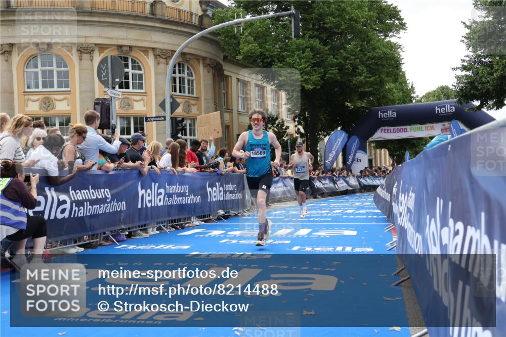 29.06.2025 - hella hamburg halbmarathon Strokosch-Dieckow http://msf.ph/oto/8214488 29.06.2025 10:24:13 Ziel 5612, 6816, 7331, 9269, 17614, 18569, 18695, 19041 meine-sportfotos.de