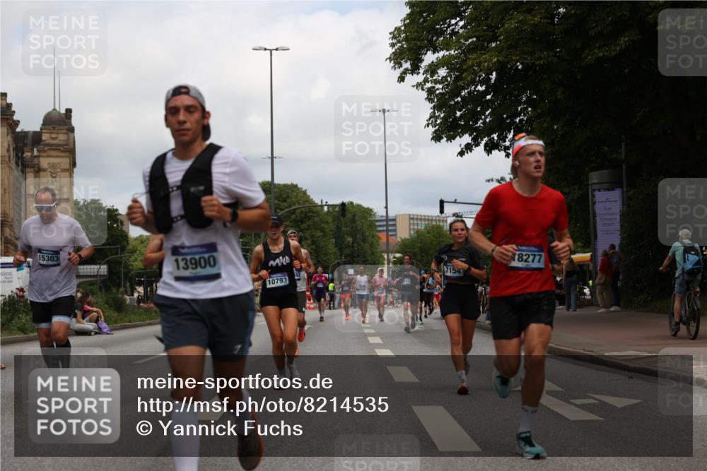 29.06.2025 - hella hamburg halbmarathon Yannick Fuchs http://msf.ph/oto/8214535 29.06.2025 10:32:38 20KM 1042, 1615, 1688, 3480, 3530, 7152, 7154, 7229, 7743, 8002, 8571, 9171, 9643, 9944, 10793, 10922, 11952, 13595, 13900, 14274, 14992, 15303, 15382, 15888, 16698, 17726, 18193, 18276, 18277, 18529, 18584, 18723 meine-sportfotos.de