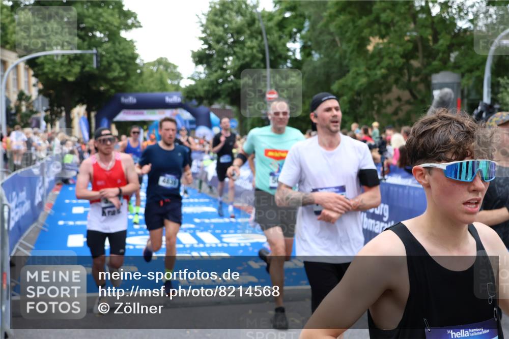 29.06.2025 - hella hamburg halbmarathon Zöllner http://msf.ph/oto/8214568 29.06.2025 10:50:59 Ziel 1466, 2207, 3654, 3947, 4839, 5018, 7052, 7369, 8205, 8572, 10215, 11551, 12778, 13687, 15362, 15395, 15643, 16285, 18350 meine-sportfotos.de