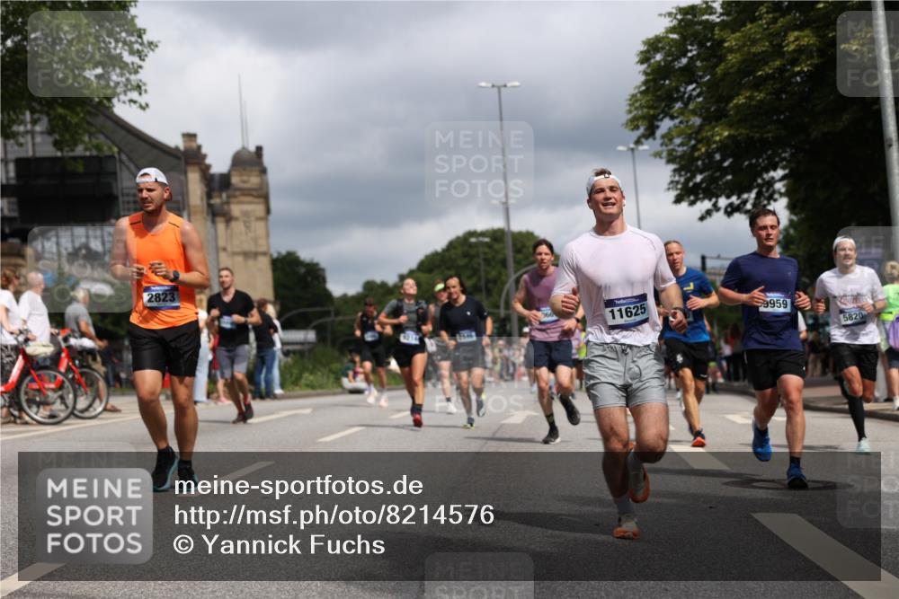 29.06.2025 - hella hamburg halbmarathon Yannick Fuchs http://msf.ph/oto/8214576 29.06.2025 10:45:32 20KM 1335, 2636, 2718, 2823, 2946, 4033, 4297, 4404, 4839, 4967, 5087, 5336, 5600, 5820, 6776, 7224, 7786, 7943, 8413, 8508, 8856, 8930, 8989, 9074, 9214, 9476, 9656, 9739, 9793, 9869, 9959, 10057, 10508, 10667, 10691, 10868, 11124, 11625, 12450, 13073, 13403, 13707, 13726, 13799, 14012, 14248, 14458, 14865, 14994, 15426, 15480, 15496, 15643, 15871, 15899, 16666, 16907, 17131, 17530, 17682, 17962, 17978, 18019, 18820, 19020, 19053 meine-sportfotos.de
