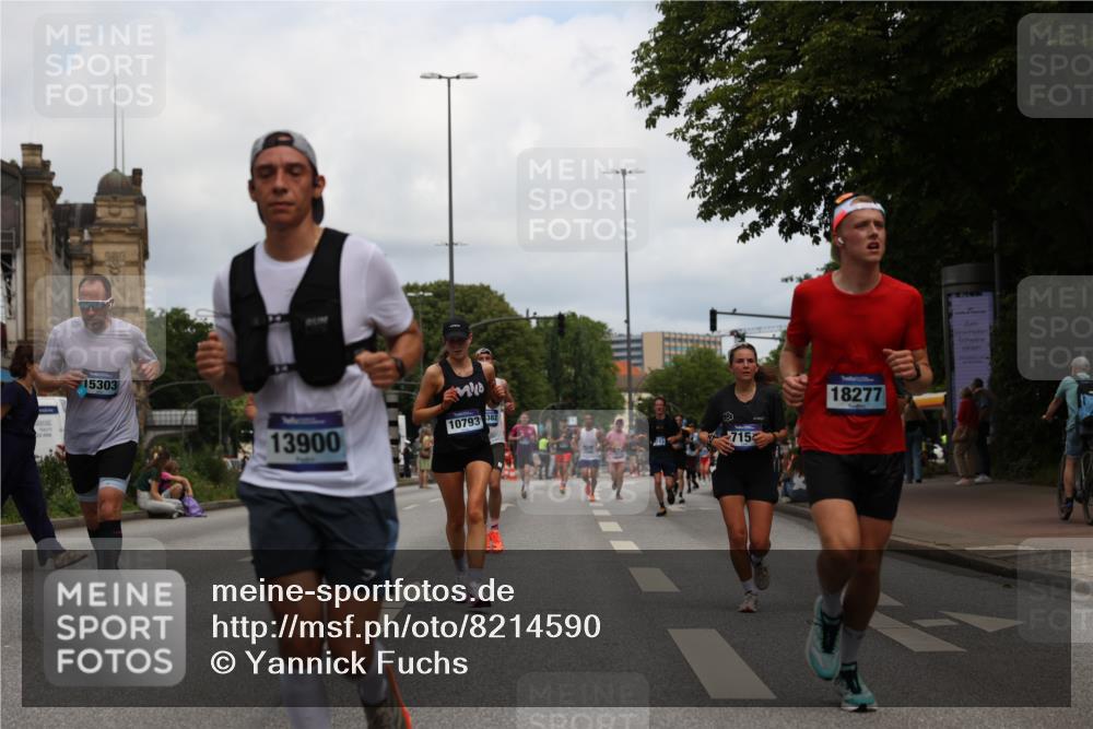 29.06.2025 - hella hamburg halbmarathon Yannick Fuchs http://msf.ph/oto/8214590 29.06.2025 10:32:39 20KM 1042, 1615, 1688, 3480, 3530, 7152, 7154, 7229, 7743, 8002, 8571, 9171, 9643, 9944, 10793, 10922, 11952, 13595, 13900, 14274, 14992, 15303, 15382, 15888, 16698, 17726, 18193, 18276, 18277, 18529, 18584, 18723 meine-sportfotos.de