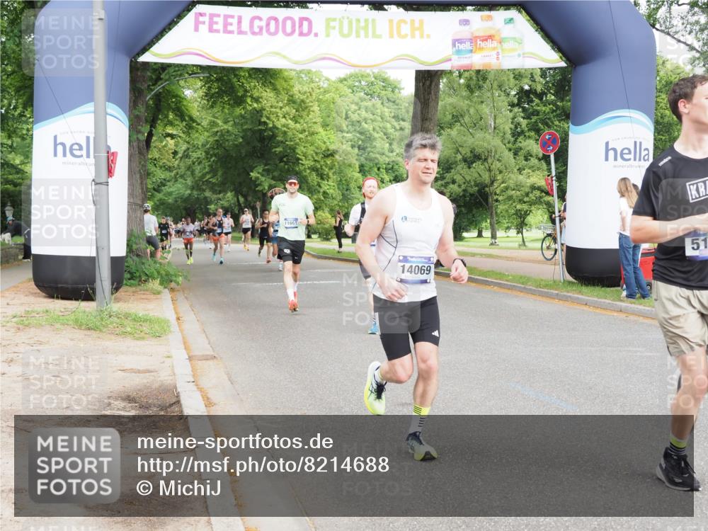 29.06.2025 - hella hamburg halbmarathon MichiJ http://msf.ph/oto/8214688 29.06.2025 10:23:32 Zwischen KM18-KM19 3005, 5152, 5269, 11230, 14069, 16417, 17489 meine-sportfotos.de