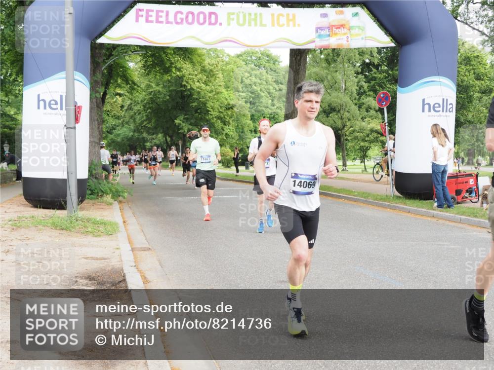 29.06.2025 - hella hamburg halbmarathon MichiJ http://msf.ph/oto/8214736 29.06.2025 10:23:33 Zwischen KM18-KM19 3005, 4477, 5152, 11230, 14069, 16417, 17489 meine-sportfotos.de