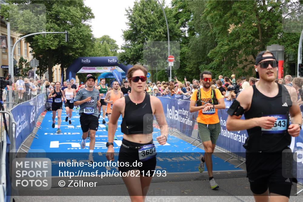29.06.2025 - hella hamburg halbmarathon Zöllner http://msf.ph/oto/8214793 29.06.2025 10:51:03 Ziel 1630, 2207, 7369, 8117, 8572, 8704, 10215, 10603, 11551, 12778, 13008, 13687, 14125, 15362, 16285, 17221, 18066, 18350 meine-sportfotos.de