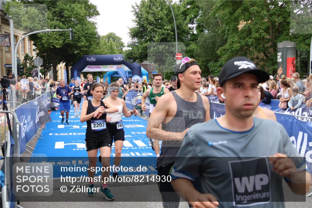 29.06.2025 - hella hamburg halbmarathon Zöllner http://msf.ph/oto/8214930 29.06.2025 10:51:05 Ziel 1630, 2207, 4077, 7369, 8117, 8261, 8704, 10215, 10508, 10603, 12778, 13008, 13687, 14125, 15362, 16285, 17221, 17384, 18066, 18350 meine-sportfotos.de