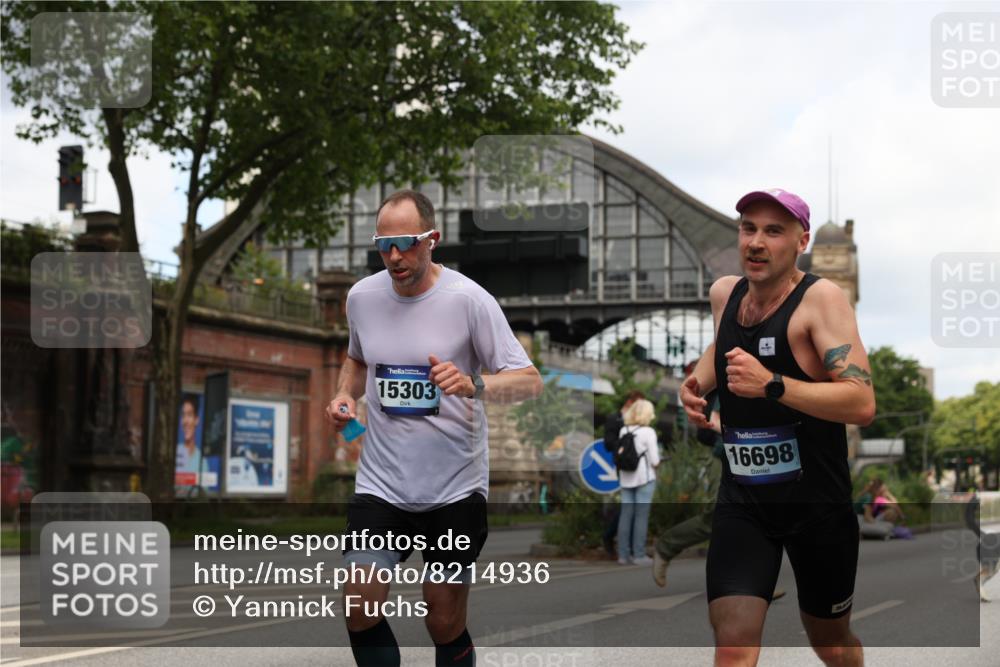 29.06.2025 - hella hamburg halbmarathon Yannick Fuchs http://msf.ph/oto/8214936 29.06.2025 10:32:40 20KM 1042, 1615, 1688, 3480, 3530, 7152, 7154, 7229, 7743, 8002, 8571, 9171, 9643, 10793, 11952, 13595, 13900, 14274, 14992, 15303, 15382, 15888, 16698, 17726, 18193, 18276, 18277, 18529, 18584, 18723 meine-sportfotos.de