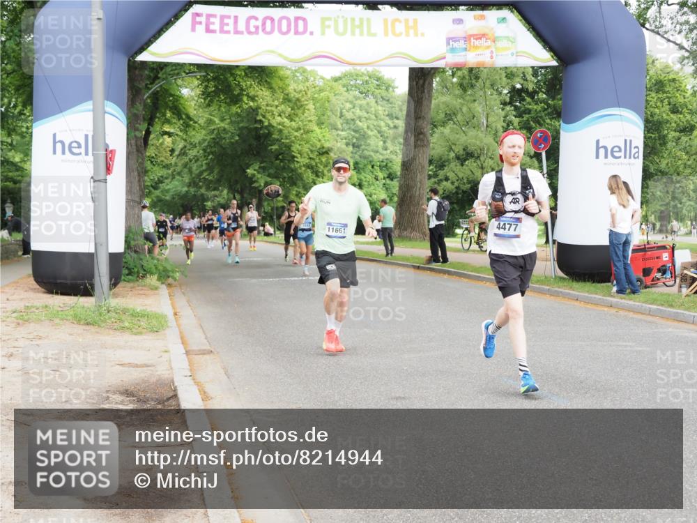 29.06.2025 - hella hamburg halbmarathon MichiJ http://msf.ph/oto/8214944 29.06.2025 10:23:34 Zwischen KM18-KM19 3005, 4477, 5152, 11230, 11661, 14069, 17489 meine-sportfotos.de