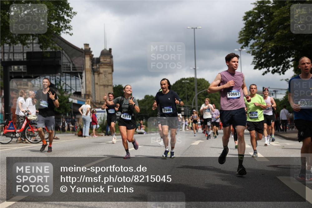 29.06.2025 - hella hamburg halbmarathon Yannick Fuchs http://msf.ph/oto/8215045 29.06.2025 10:45:34 20KM 1335, 2636, 2718, 2823, 2946, 4033, 4297, 4404, 4839, 4967, 5087, 5336, 5600, 5820, 6776, 7224, 7786, 7943, 8413, 8856, 8930, 8989, 9074, 9214, 9476, 9656, 9739, 9793, 9869, 9959, 10057, 10667, 10691, 10868, 11124, 11625, 12224, 12450, 13403, 13707, 13726, 13799, 14012, 14248, 14458, 14865, 14994, 15426, 15496, 15643, 15899, 16666, 17033, 17131, 17530, 17682, 17962, 17978, 18019, 18820, 19020, 19053 meine-sportfotos.de