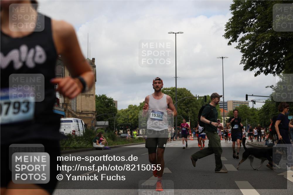 29.06.2025 - hella hamburg halbmarathon Yannick Fuchs http://msf.ph/oto/8215055 29.06.2025 10:32:41 20KM 1042, 1615, 1688, 3480, 3530, 7152, 7154, 7229, 7743, 8002, 8571, 9171, 9643, 10793, 11952, 13595, 13900, 14274, 14688, 14992, 15303, 15382, 15888, 16698, 17726, 18193, 18276, 18277, 18529, 18584, 18723 meine-sportfotos.de
