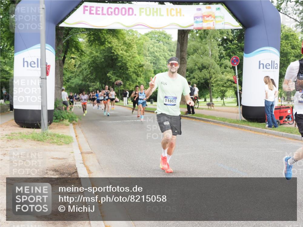 29.06.2025 - hella hamburg halbmarathon MichiJ http://msf.ph/oto/8215058 29.06.2025 10:23:35 Zwischen KM18-KM19 3005, 4477, 5152, 11661, 14069, 17489 meine-sportfotos.de