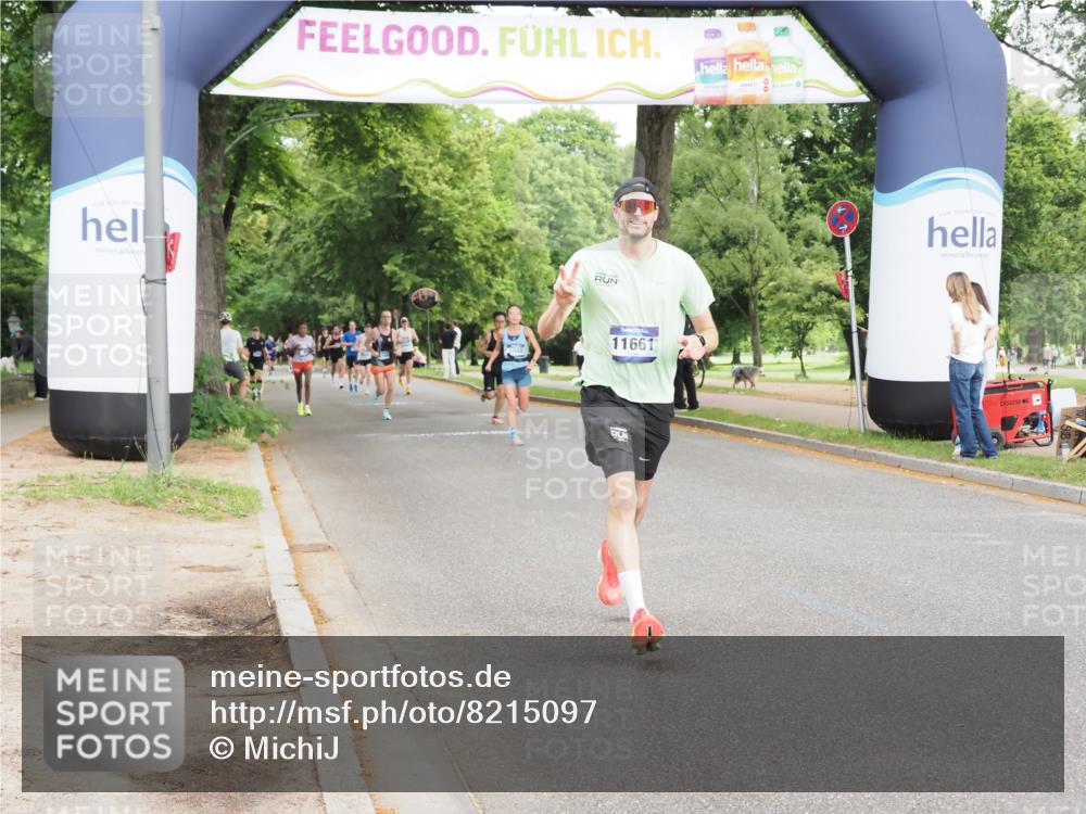 29.06.2025 - hella hamburg halbmarathon MichiJ http://msf.ph/oto/8215097 29.06.2025 10:23:35 Zwischen KM18-KM19 3005, 4477, 5152, 11661, 14069, 17489 meine-sportfotos.de
