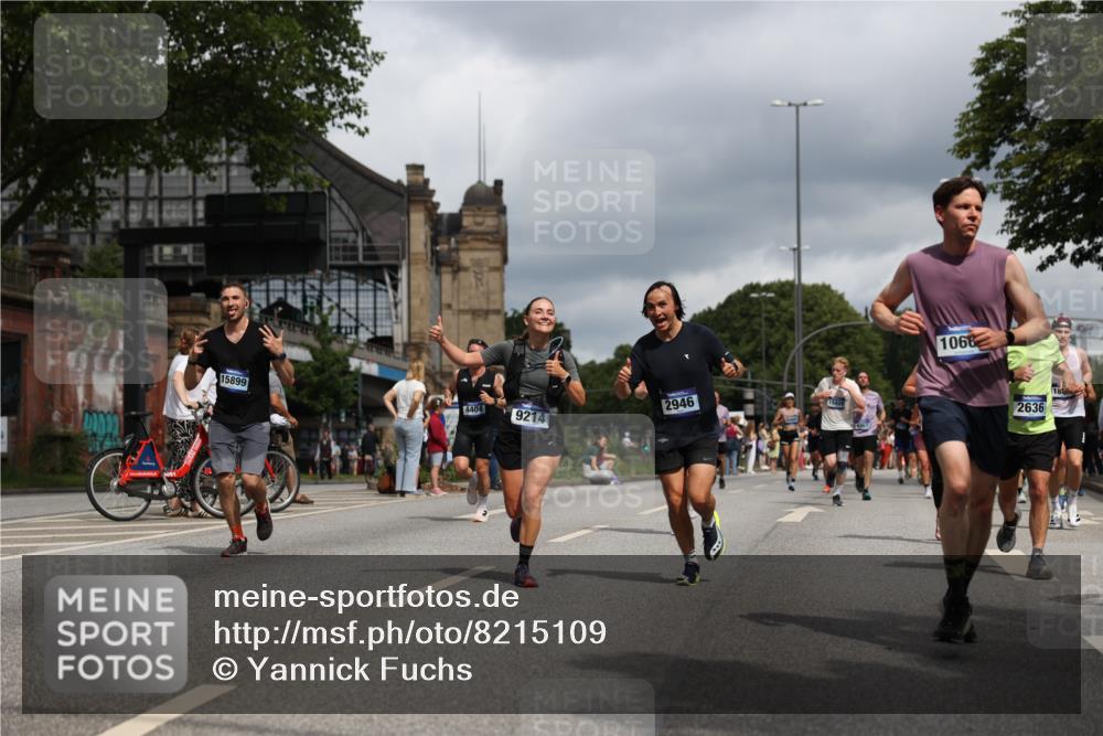 29.06.2025 - hella hamburg halbmarathon Yannick Fuchs http://msf.ph/oto/8215109 29.06.2025 10:45:34 20KM 1335, 2636, 2718, 2823, 2946, 4033, 4297, 4404, 4839, 4967, 5087, 5336, 5600, 5820, 6776, 7224, 7786, 7943, 8413, 8856, 8930, 8989, 9074, 9214, 9476, 9656, 9739, 9793, 9869, 9959, 10057, 10667, 10691, 10868, 11124, 11625, 12224, 12450, 13403, 13707, 13726, 13799, 14012, 14248, 14458, 14865, 14994, 15426, 15496, 15643, 15899, 16666, 17033, 17131, 17530, 17682, 17962, 17978, 18019, 18820, 19020, 19053 meine-sportfotos.de