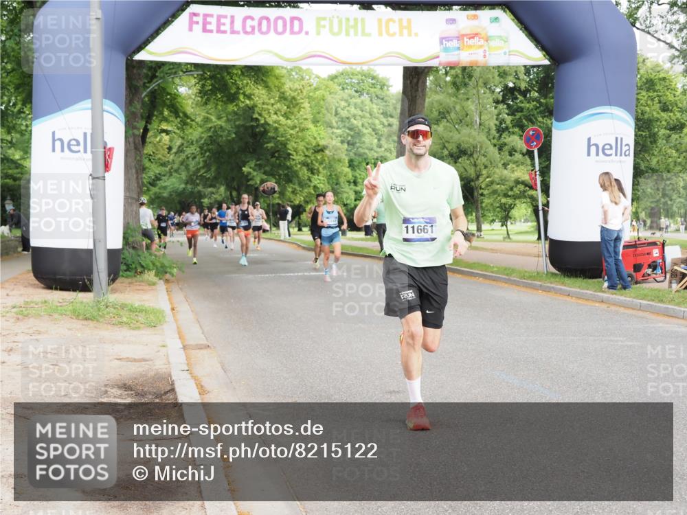 29.06.2025 - hella hamburg halbmarathon MichiJ http://msf.ph/oto/8215122 29.06.2025 10:23:35 Zwischen KM18-KM19 3005, 4477, 5152, 11661, 14069, 17489 meine-sportfotos.de