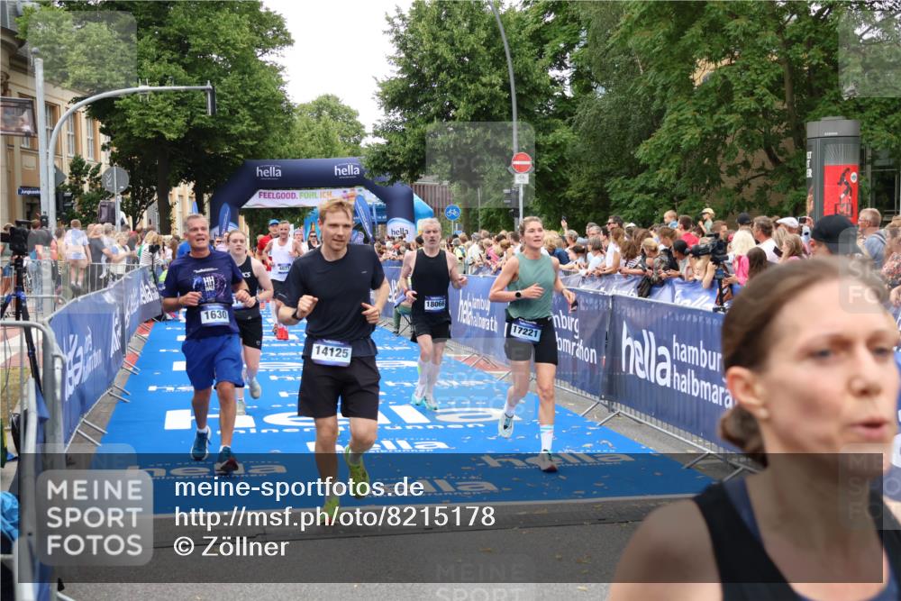 29.06.2025 - hella hamburg halbmarathon Zöllner http://msf.ph/oto/8215178 29.06.2025 10:51:08 Ziel 1366, 1630, 4077, 4816, 4967, 8117, 8261, 8508, 8704, 10508, 10603, 13008, 14125, 17221, 17384, 17823, 18066, 18350 meine-sportfotos.de