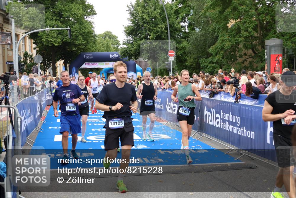 29.06.2025 - hella hamburg halbmarathon Zöllner http://msf.ph/oto/8215228 29.06.2025 10:51:09 Ziel 1366, 1630, 4077, 4816, 4967, 8117, 8261, 8508, 8704, 10508, 10603, 11733, 13008, 13073, 14125, 17221, 17384, 17823, 18066 meine-sportfotos.de