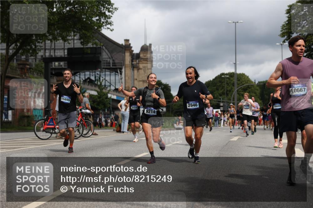 29.06.2025 - hella hamburg halbmarathon Yannick Fuchs http://msf.ph/oto/8215249 29.06.2025 10:45:34 20KM 1335, 2636, 2718, 2823, 2946, 4033, 4297, 4404, 4839, 4967, 5087, 5336, 5600, 5820, 6776, 7224, 7786, 7943, 8413, 8856, 8930, 8989, 9074, 9214, 9476, 9656, 9739, 9793, 9869, 9959, 10057, 10667, 10691, 10868, 11124, 11625, 12224, 12450, 13403, 13707, 13726, 13799, 14012, 14248, 14458, 14865, 14994, 15426, 15496, 15643, 15899, 16666, 17033, 17131, 17530, 17682, 17962, 17978, 18019, 18820, 19020, 19053 meine-sportfotos.de