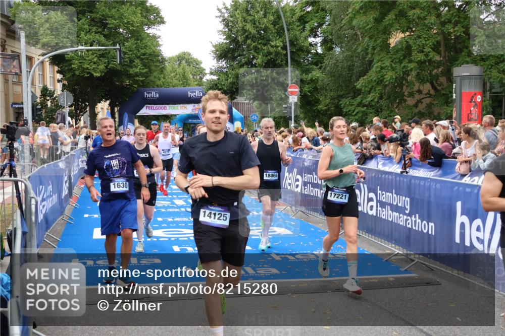 29.06.2025 - hella hamburg halbmarathon Zöllner http://msf.ph/oto/8215280 29.06.2025 10:51:09 Ziel 1366, 1630, 4077, 4816, 4967, 8117, 8261, 8508, 8704, 10508, 10603, 11733, 13008, 13073, 14125, 17221, 17384, 17823, 18066 meine-sportfotos.de
