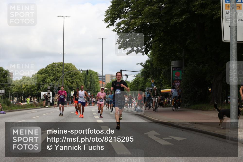 29.06.2025 - hella hamburg halbmarathon Yannick Fuchs http://msf.ph/oto/8215285 29.06.2025 10:32:43 20KM 1042, 1615, 1688, 3480, 3530, 7152, 7154, 7229, 7743, 8002, 8571, 9171, 9643, 10793, 11952, 13595, 13900, 14274, 14688, 14992, 15303, 15382, 15888, 16698, 17726, 18276, 18277, 18529, 18584, 18723 meine-sportfotos.de