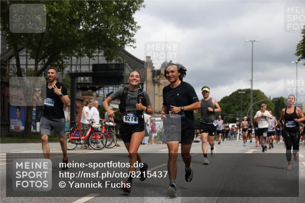 29.06.2025 - hella hamburg halbmarathon Yannick Fuchs http://msf.ph/oto/8215437 29.06.2025 10:45:35 20KM 1335, 2364, 2636, 2670, 2718, 2823, 2946, 4033, 4297, 4404, 4839, 4967, 5087, 5600, 5820, 6776, 7224, 7786, 7943, 8413, 8856, 8930, 8989, 9074, 9214, 9476, 9656, 9739, 9793, 9869, 9959, 10057, 10667, 10691, 10868, 11124, 11625, 12224, 12450, 13403, 13707, 13726, 13799, 14012, 14248, 14458, 14865, 14994, 15426, 15496, 15643, 15899, 16666, 17033, 17131, 17530, 17682, 17815, 17962, 17978, 18019, 18820, 19020, 19053 meine-sportfotos.de