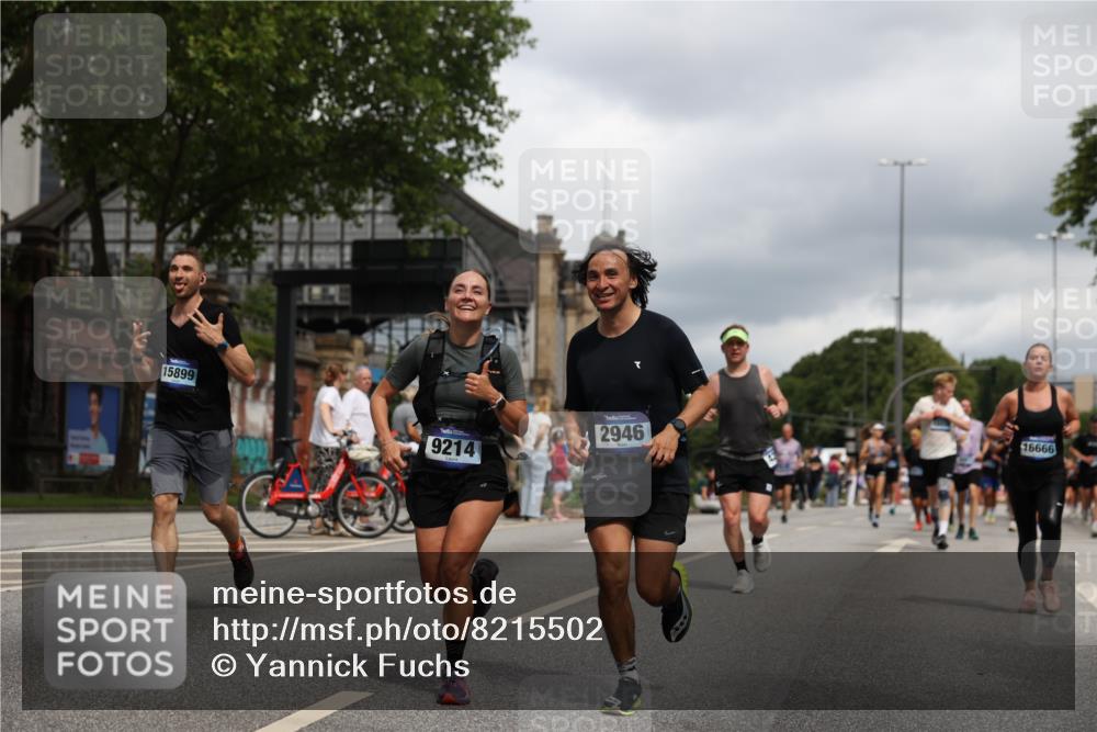 29.06.2025 - hella hamburg halbmarathon Yannick Fuchs http://msf.ph/oto/8215502 29.06.2025 10:45:35 20KM 1335, 2364, 2636, 2670, 2718, 2823, 2946, 4033, 4297, 4404, 4839, 4967, 5087, 5600, 5820, 6776, 7224, 7786, 7943, 8413, 8856, 8930, 8989, 9074, 9214, 9476, 9656, 9739, 9793, 9869, 9959, 10057, 10667, 10691, 10868, 11124, 11625, 12224, 12450, 13403, 13707, 13726, 13799, 14012, 14248, 14458, 14865, 14994, 15426, 15496, 15643, 15899, 16666, 17033, 17131, 17530, 17682, 17815, 17962, 17978, 18019, 18820, 19020, 19053 meine-sportfotos.de