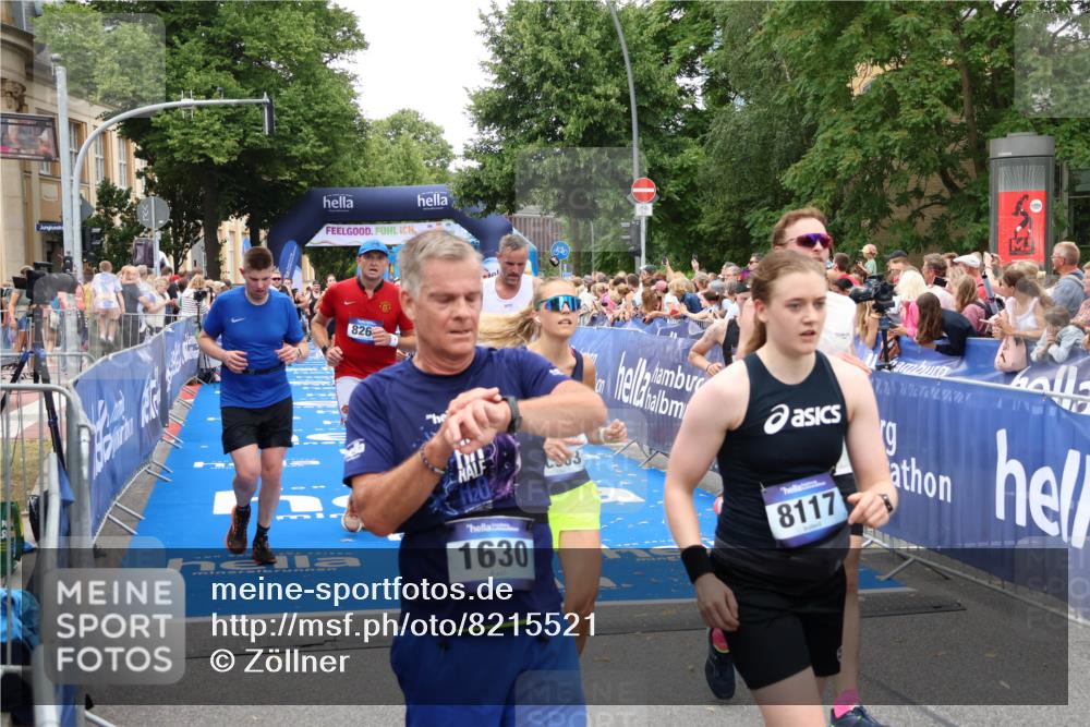 29.06.2025 - hella hamburg halbmarathon Zöllner http://msf.ph/oto/8215521 29.06.2025 10:51:12 Ziel 1366, 4077, 4404, 4816, 4967, 5600, 6027, 8261, 8508, 8704, 10508, 10603, 10868, 11733, 13073, 15480, 17384, 17530, 17823 meine-sportfotos.de
