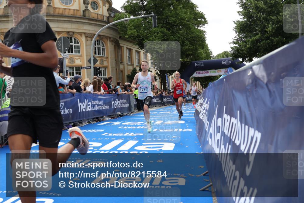 29.06.2025 - hella hamburg halbmarathon Strokosch-Dieckow http://msf.ph/oto/8215584 29.06.2025 10:24:54 Ziel 1271, 2483, 7142, 10867, 11678, 13872, 14836, 16361, 17752 meine-sportfotos.de