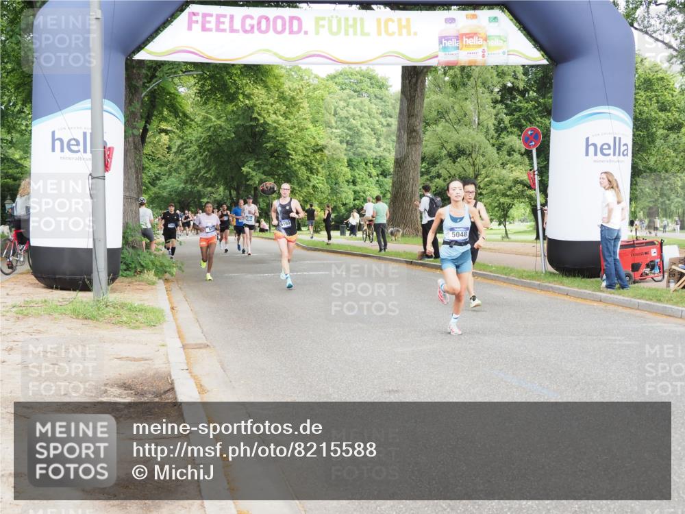 29.06.2025 - hella hamburg halbmarathon MichiJ http://msf.ph/oto/8215588 29.06.2025 10:23:37 Zwischen KM18-KM19 4477, 5048, 5152, 11661, 14069, 17489 meine-sportfotos.de