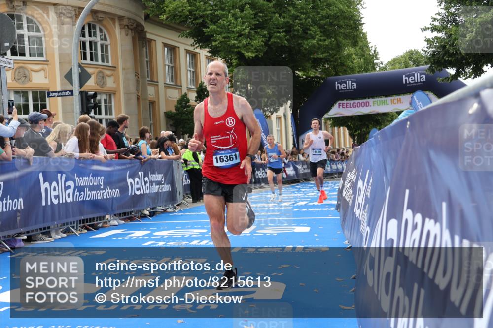 29.06.2025 - hella hamburg halbmarathon Strokosch-Dieckow http://msf.ph/oto/8215613 29.06.2025 10:24:55 Ziel 1271, 2483, 7142, 10867, 11678, 13872, 14836, 16361, 17752 meine-sportfotos.de