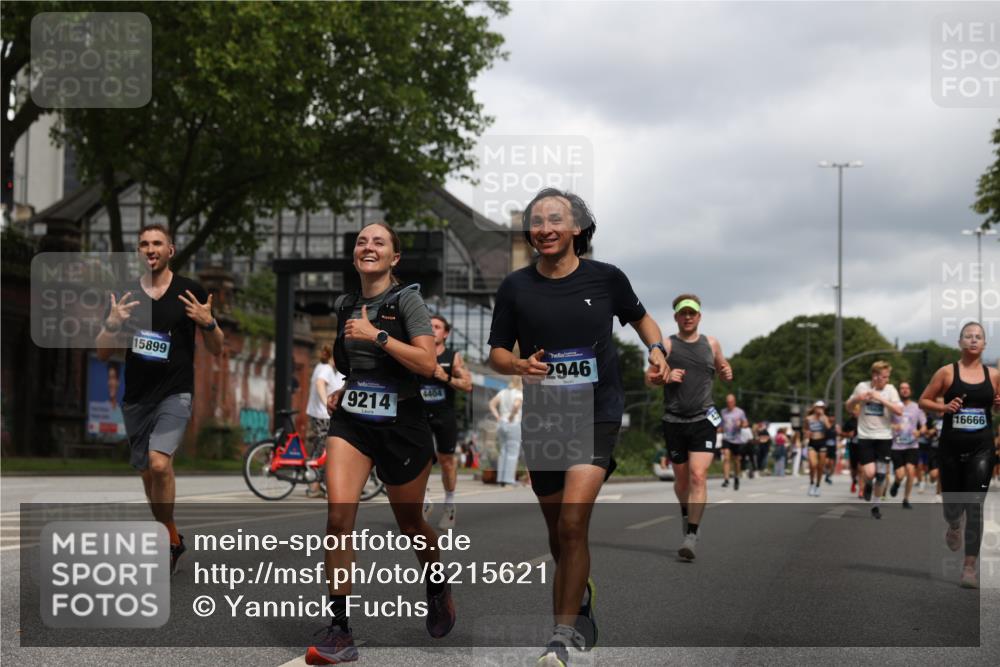 29.06.2025 - hella hamburg halbmarathon Yannick Fuchs http://msf.ph/oto/8215621 29.06.2025 10:45:35 20KM 1335, 2364, 2636, 2670, 2718, 2823, 2946, 4033, 4297, 4404, 4839, 4967, 5087, 5600, 5820, 6776, 7224, 7786, 7943, 8413, 8856, 8930, 8989, 9074, 9214, 9476, 9656, 9739, 9793, 9869, 9959, 10057, 10667, 10691, 10868, 11124, 11625, 12224, 12450, 13403, 13707, 13726, 13799, 14012, 14248, 14458, 14865, 14994, 15426, 15496, 15643, 15899, 16666, 17033, 17131, 17530, 17682, 17815, 17962, 17978, 18019, 18820, 19020, 19053 meine-sportfotos.de