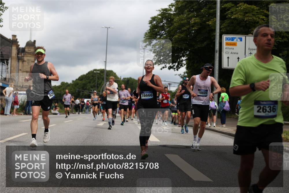 29.06.2025 - hella hamburg halbmarathon Yannick Fuchs http://msf.ph/oto/8215708 29.06.2025 10:45:36 20KM 1335, 2364, 2636, 2670, 2718, 2818, 2823, 2946, 4033, 4297, 4404, 4839, 4967, 5087, 5820, 6776, 7224, 7786, 7943, 8413, 8856, 8930, 8989, 9074, 9214, 9476, 9656, 9739, 9793, 9869, 9959, 10667, 10691, 10868, 11124, 11625, 11791, 12224, 12450, 13403, 13707, 13726, 13799, 14012, 14248, 14458, 14865, 14994, 15426, 15496, 15643, 15899, 16666, 17033, 17131, 17530, 17682, 17815, 17962, 17978, 18019, 18820, 19020, 19053 meine-sportfotos.de