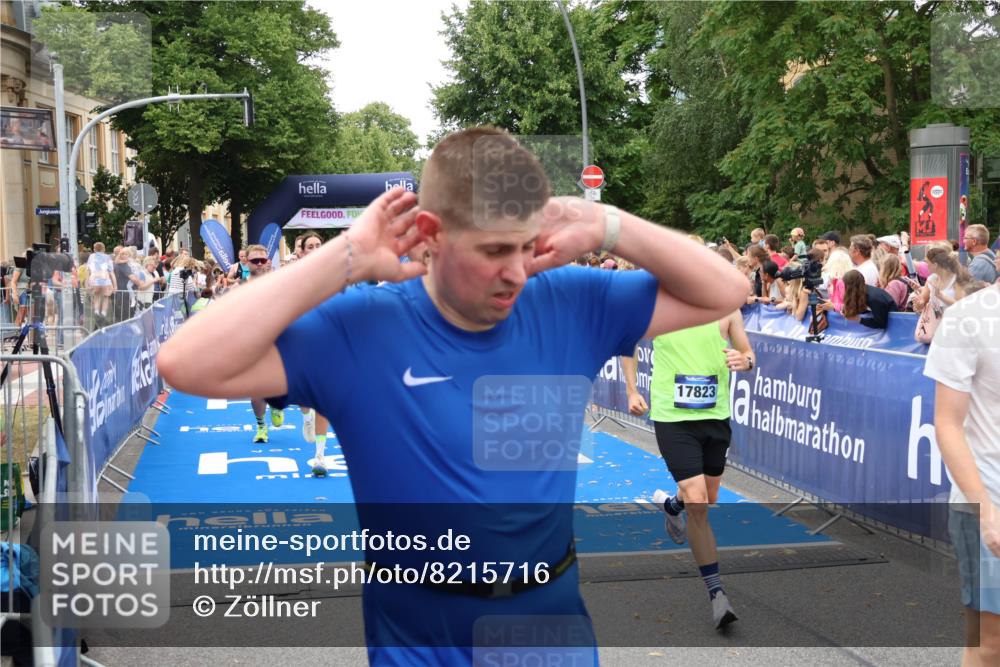 29.06.2025 - hella hamburg halbmarathon Zöllner http://msf.ph/oto/8215716 29.06.2025 10:51:16 Ziel 1366, 1461, 4404, 4967, 5600, 6027, 6657, 8316, 8930, 9476, 10480, 10868, 11512, 11625, 11733, 13073, 15480, 17530, 17823, 18019 meine-sportfotos.de