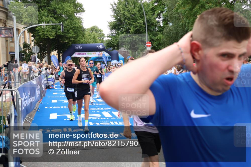 29.06.2025 - hella hamburg halbmarathon Zöllner http://msf.ph/oto/8215790 29.06.2025 10:51:17 Ziel 1461, 1817, 4404, 5600, 6027, 6657, 8316, 8930, 9476, 10480, 10667, 10868, 11512, 11625, 11733, 12016, 13073, 15480, 17530, 17823, 18019 meine-sportfotos.de