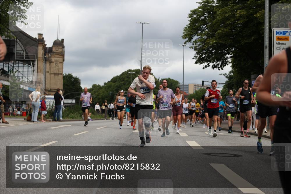 29.06.2025 - hella hamburg halbmarathon Yannick Fuchs http://msf.ph/oto/8215832 29.06.2025 10:45:38 20KM 1335, 2364, 2396, 2636, 2670, 2718, 2818, 2823, 2946, 4033, 4297, 4404, 4814, 4839, 4967, 5087, 5102, 5820, 6657, 6776, 7224, 7786, 8413, 8710, 8856, 8930, 9074, 9214, 9476, 9656, 9739, 9793, 9869, 9959, 10667, 10691, 10868, 11124, 11625, 11791, 12224, 12450, 13403, 13707, 13726, 13792, 13799, 14012, 14248, 14458, 14865, 14994, 15426, 15496, 15643, 15899, 16666, 17033, 17131, 17530, 17682, 17815, 17962, 17978, 18019, 18820, 18869, 19020, 19053 meine-sportfotos.de