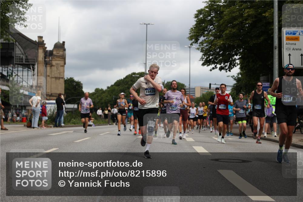 29.06.2025 - hella hamburg halbmarathon Yannick Fuchs http://msf.ph/oto/8215896 29.06.2025 10:45:38 20KM 1335, 2364, 2396, 2636, 2670, 2718, 2818, 2823, 2946, 4033, 4297, 4404, 4814, 4839, 4967, 5087, 5102, 5820, 6657, 6776, 7224, 7786, 8413, 8710, 8856, 8930, 9074, 9214, 9476, 9656, 9739, 9793, 9869, 9959, 10667, 10691, 10868, 11124, 11625, 11791, 12224, 12450, 13403, 13707, 13726, 13792, 13799, 14012, 14248, 14458, 14865, 14994, 15426, 15496, 15643, 15899, 16666, 17033, 17131, 17530, 17682, 17815, 17962, 17978, 18019, 18820, 18869, 19020, 19053 meine-sportfotos.de
