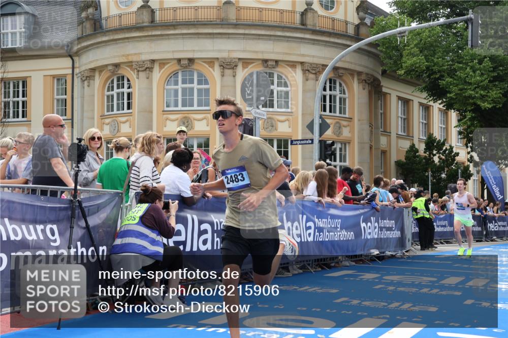29.06.2025 - hella hamburg halbmarathon Strokosch-Dieckow http://msf.ph/oto/8215906 29.06.2025 10:25:05 Ziel 2483, 8376, 11078, 11994, 13913, 14113, 15483 meine-sportfotos.de