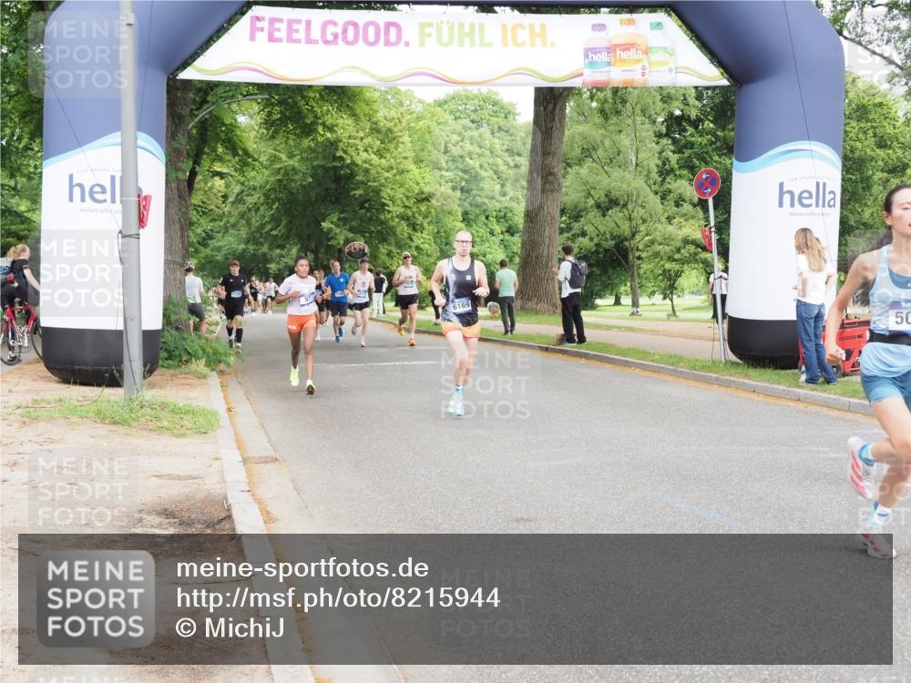 29.06.2025 - hella hamburg halbmarathon MichiJ http://msf.ph/oto/8215944 29.06.2025 10:23:38 Zwischen KM18-KM19 57, 4477, 5048, 5152, 9519, 11661, 14069, 17489 meine-sportfotos.de