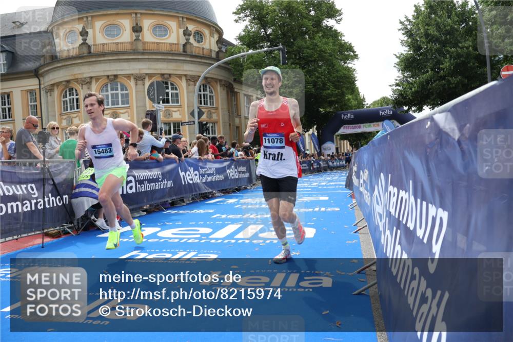 29.06.2025 - hella hamburg halbmarathon Strokosch-Dieckow http://msf.ph/oto/8215974 29.06.2025 10:25:08 Ziel 8376, 11078, 11994, 13913, 14113, 15483, 16484 meine-sportfotos.de