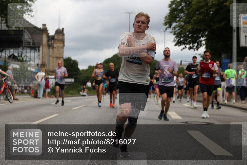 29.06.2025 - hella hamburg halbmarathon Yannick Fuchs http://msf.ph/oto/8216027 29.06.2025 10:45:40 20KM 1335, 2364, 2396, 2636, 2670, 2718, 2818, 2823, 2946, 4033, 4297, 4404, 4814, 4839, 4967, 5008, 5087, 5102, 5820, 6286, 6657, 6776, 7224, 7786, 8371, 8413, 8710, 8856, 8930, 9074, 9214, 9476, 9656, 9739, 9793, 9869, 9959, 10667, 10868, 11124, 11625, 11791, 12224, 12450, 13015, 13403, 13707, 13726, 13792, 13799, 14012, 14248, 14865, 14994, 15426, 15496, 15643, 15899, 16666, 17033, 17131, 17530, 17682, 17815, 17962, 17978, 18019, 18475, 18820, 18869, 19020, 19053 meine-sportfotos.de