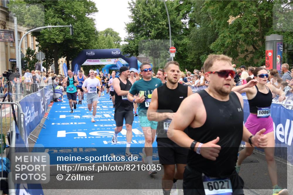 29.06.2025 - hella hamburg halbmarathon Zöllner http://msf.ph/oto/8216035 29.06.2025 10:51:20 Ziel 1461, 1817, 2636, 2718, 4404, 4814, 5600, 6657, 6776, 8316, 8930, 9476, 10480, 10667, 10868, 11512, 11625, 12016, 13047, 14865, 14994, 15480, 17530, 18019 meine-sportfotos.de