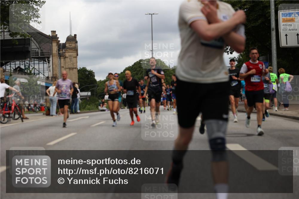 29.06.2025 - hella hamburg halbmarathon Yannick Fuchs http://msf.ph/oto/8216071 29.06.2025 10:45:40 20KM 1335, 2364, 2396, 2636, 2670, 2718, 2818, 2823, 2946, 4033, 4297, 4404, 4814, 4839, 4967, 5008, 5087, 5102, 5820, 6286, 6657, 6776, 7224, 7786, 8371, 8413, 8710, 8856, 8930, 9074, 9214, 9476, 9656, 9739, 9793, 9869, 9959, 10667, 10868, 11124, 11625, 11791, 12224, 12450, 13015, 13403, 13707, 13726, 13792, 13799, 14012, 14248, 14865, 14994, 15426, 15496, 15643, 15899, 16666, 17033, 17131, 17530, 17682, 17815, 17962, 17978, 18019, 18475, 18820, 18869, 19020, 19053 meine-sportfotos.de