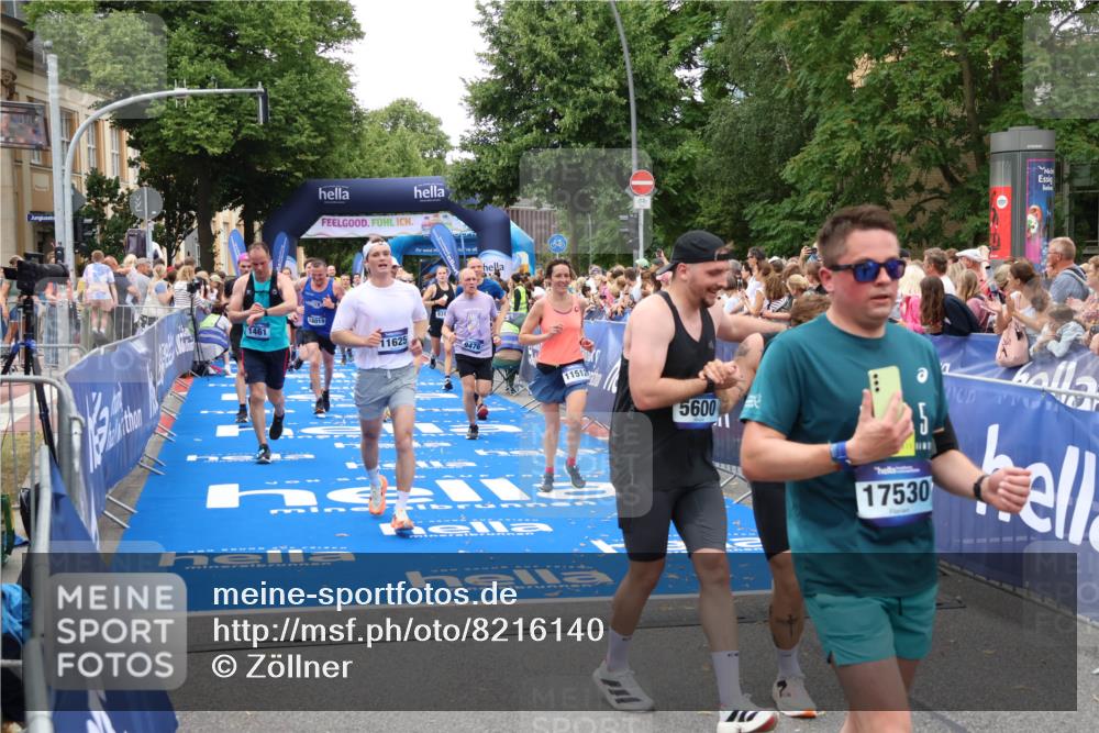 29.06.2025 - hella hamburg halbmarathon Zöllner http://msf.ph/oto/8216140 29.06.2025 10:51:21 Ziel 1461, 1817, 2364, 2636, 2718, 4404, 4814, 5600, 6657, 6776, 8316, 8930, 8989, 9476, 10480, 10667, 11124, 11512, 11625, 12016, 13047, 14865, 14994, 18019, 18489 meine-sportfotos.de