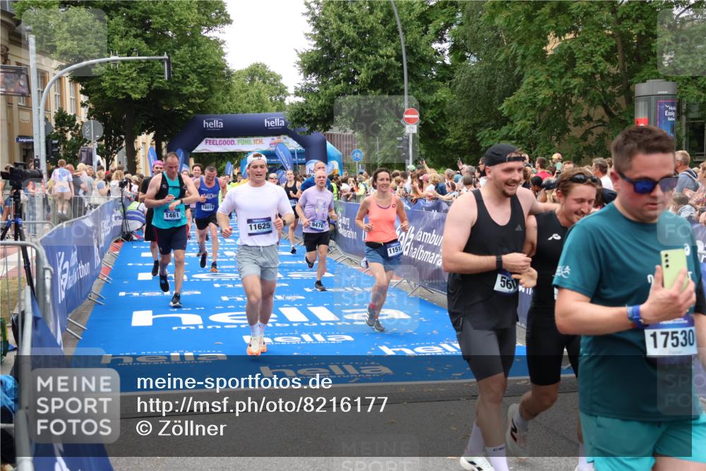 29.06.2025 - hella hamburg halbmarathon Zöllner http://msf.ph/oto/8216177 29.06.2025 10:51:21 Ziel 1461, 1817, 2364, 2636, 2718, 4404, 4814, 5600, 6657, 6776, 8316, 8930, 8989, 9476, 10480, 10667, 11124, 11512, 11625, 12016, 13047, 14865, 14994, 18019, 18489 meine-sportfotos.de