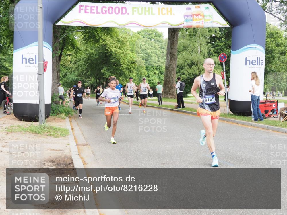 29.06.2025 - hella hamburg halbmarathon MichiJ http://msf.ph/oto/8216228 29.06.2025 10:23:40 Zwischen KM18-KM19 57, 4477, 5048, 6169, 9519, 11661, 14069 meine-sportfotos.de