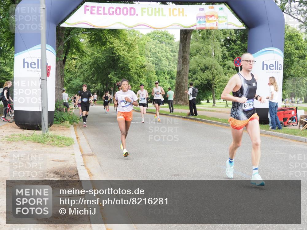 29.06.2025 - hella hamburg halbmarathon MichiJ http://msf.ph/oto/8216281 29.06.2025 10:23:40 Zwischen KM18-KM19 57, 4477, 5048, 6169, 9519, 11661, 14069 meine-sportfotos.de