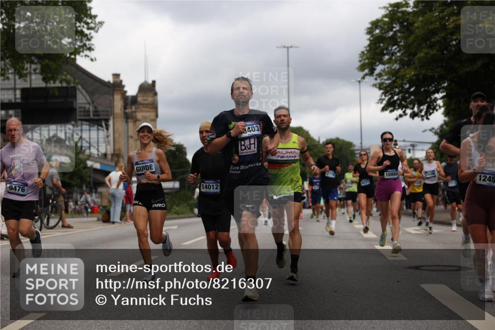 29.06.2025 - hella hamburg halbmarathon Yannick Fuchs http://msf.ph/oto/8216307 29.06.2025 10:45:42 20KM 2364, 2396, 2636, 2670, 2718, 2818, 2823, 2946, 4033, 4297, 4404, 4814, 4839, 4967, 5008, 5087, 5102, 5820, 6286, 6657, 6776, 7224, 7786, 8371, 8413, 8710, 8856, 9074, 9214, 9476, 9656, 9739, 9793, 9869, 9959, 10667, 10868, 11791, 12224, 12450, 13015, 13403, 13707, 13726, 13792, 13799, 14012, 14248, 14865, 14994, 15426, 15496, 15643, 15899, 16666, 17033, 17131, 17530, 17682, 17815, 17962, 17978, 17997, 18019, 18475, 18820, 18869, 18982, 19020 meine-sportfotos.de
