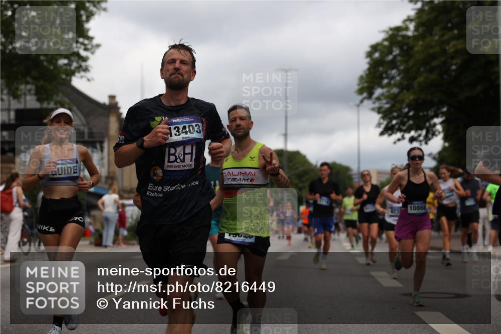 29.06.2025 - hella hamburg halbmarathon Yannick Fuchs http://msf.ph/oto/8216449 29.06.2025 10:45:43 20KM 2364, 2396, 2397, 2636, 2670, 2718, 2818, 2823, 2946, 4033, 4297, 4404, 4814, 4839, 4967, 5008, 5087, 5102, 6286, 6657, 6776, 7224, 7786, 8371, 8413, 8710, 8856, 9074, 9214, 9476, 9656, 9739, 9793, 9869, 9959, 10868, 11791, 12224, 12450, 12580, 13015, 13403, 13707, 13726, 13792, 13799, 14012, 14248, 14865, 14994, 15356, 15426, 15496, 15643, 15899, 16666, 17033, 17131, 17530, 17682, 17815, 17962, 17978, 17997, 18019, 18475, 18820, 18869, 18982, 19020 meine-sportfotos.de