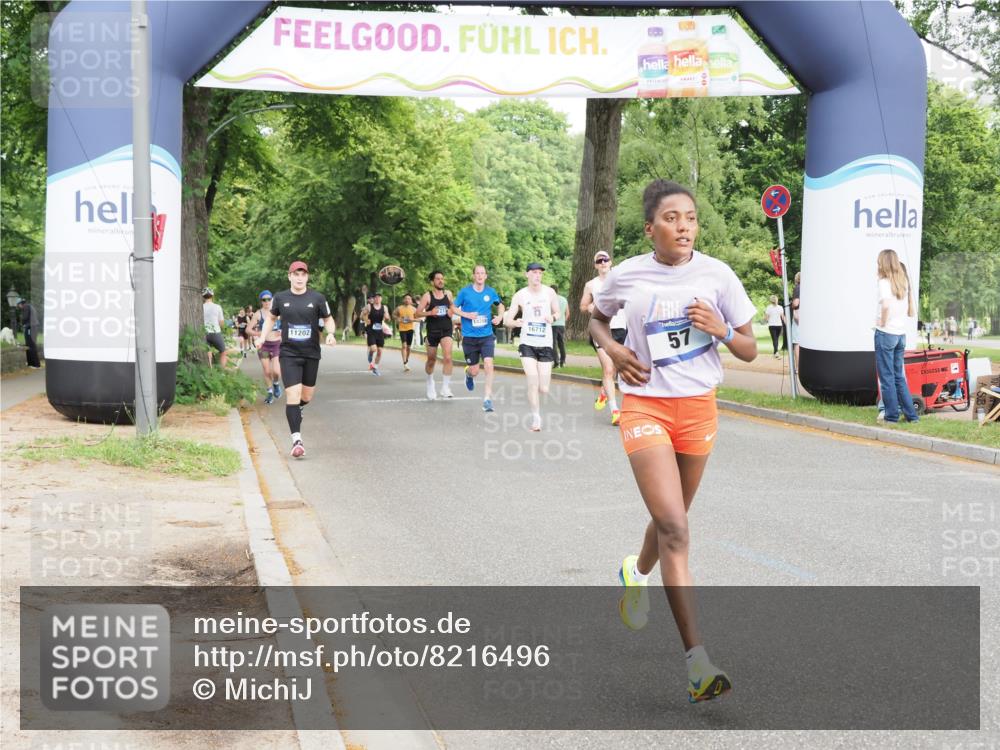 29.06.2025 - hella hamburg halbmarathon MichiJ http://msf.ph/oto/8216496 29.06.2025 10:23:41 Zwischen KM18-KM19 57, 4477, 5048, 6169, 9519, 11661 meine-sportfotos.de
