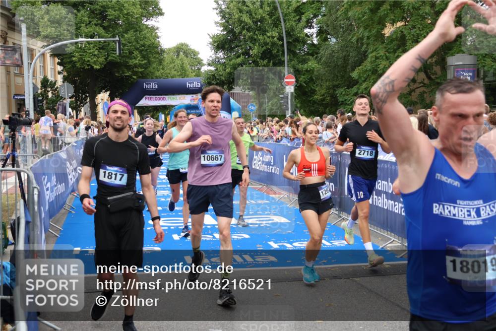 29.06.2025 - hella hamburg halbmarathon Zöllner http://msf.ph/oto/8216521 29.06.2025 10:51:26 Ziel 1817, 2364, 2411, 2636, 2718, 2946, 4814, 5820, 6776, 8989, 9214, 9656, 10667, 11124, 11422, 12016, 13047, 13792, 14865, 14994, 15871, 15950, 16357, 18489 meine-sportfotos.de